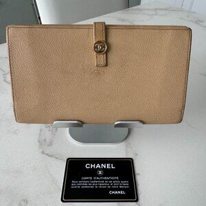 Chanel Vintage Coco Button Bifold Long Wallet Beige Caviar Leather